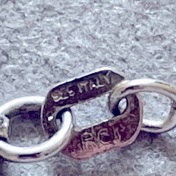 Heart Pendant Necklace - Picture 4 of 4